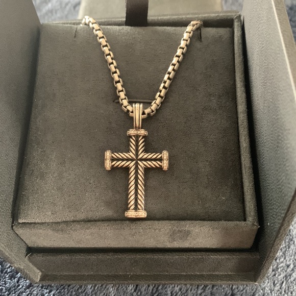 David yurman necklace with David yurman cross charm - Picture 2 of 4